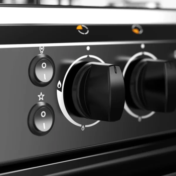 Cocina Midea MCG-4QSG20NSBK de 4 quemadores, color negro, con diseño elegante y seguro.
